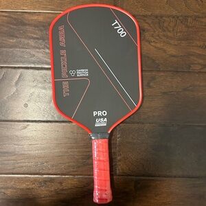 T700 PRO Pickleball Paddle - Carbon Fiber